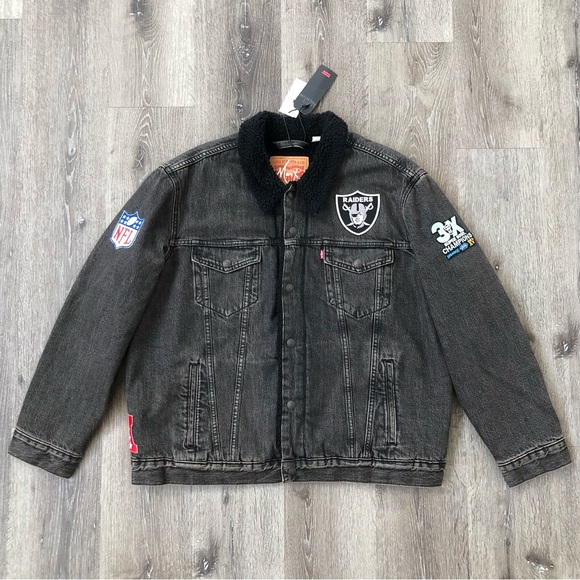 Levi’s Sherpa Lined Denim Las Vegas Raiders Jacket - Picture 2 of 7